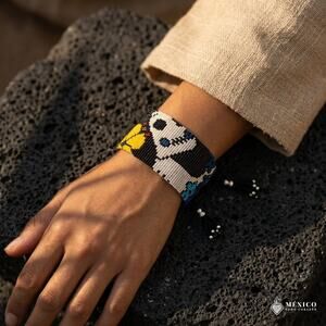 Mexican hand made bracelet  one of a kind  7.5 x2.25 IN s-med -lg size